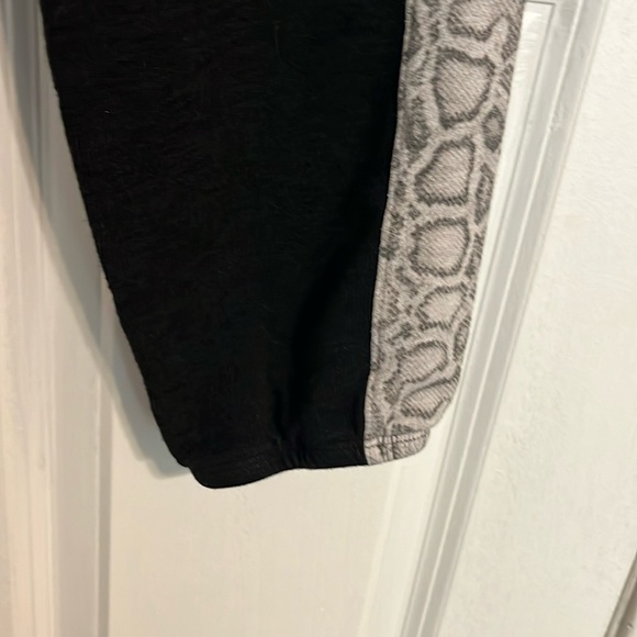 Monrow Lightweight Ribbed Joggers Size L - Picture 4 of 7